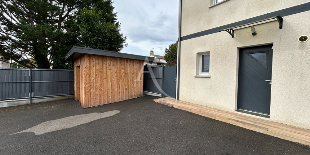 maison à LE TAILLAN MEDOC (33320)